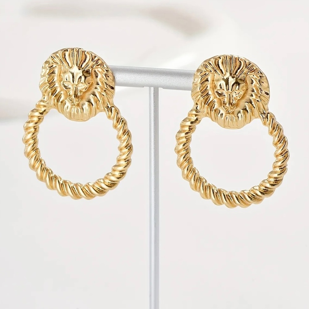 NEW 🆕 Gold Earrings